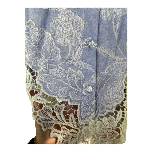 T Tahari button down embroidered lace top sz XS - Picture 5 of 7